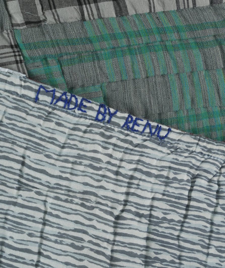 'Log Cabin, In Checks' Patchwork King Size Quilt