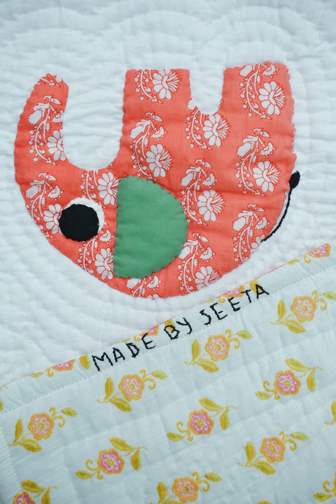 Elephant Hanging Out Baby Quilt 🐘