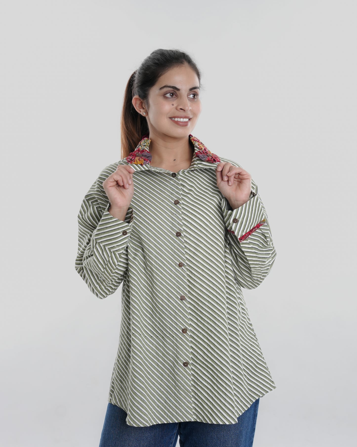 Frida Wearable Art Shirt, Green Leheriya